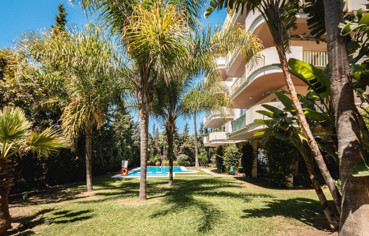 Apartment Puerto Banus Marbella Exterior photo